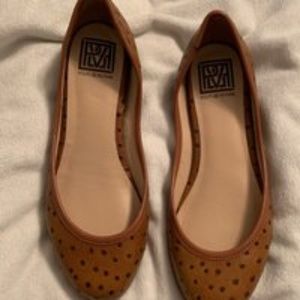 Pour La Victoire Flats - Size 6.5